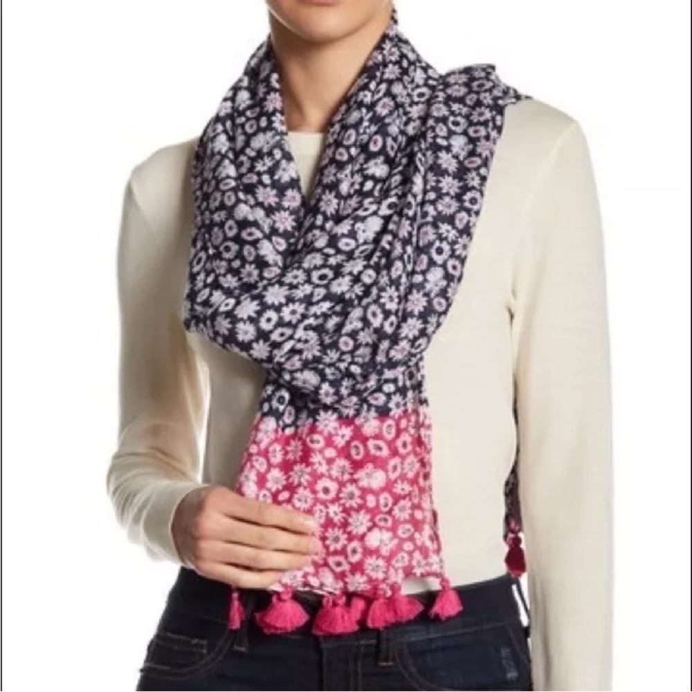 Rebecca Minkoff Daisy White Floral Pink Oblong Tassel Trim Rectangular Scarf